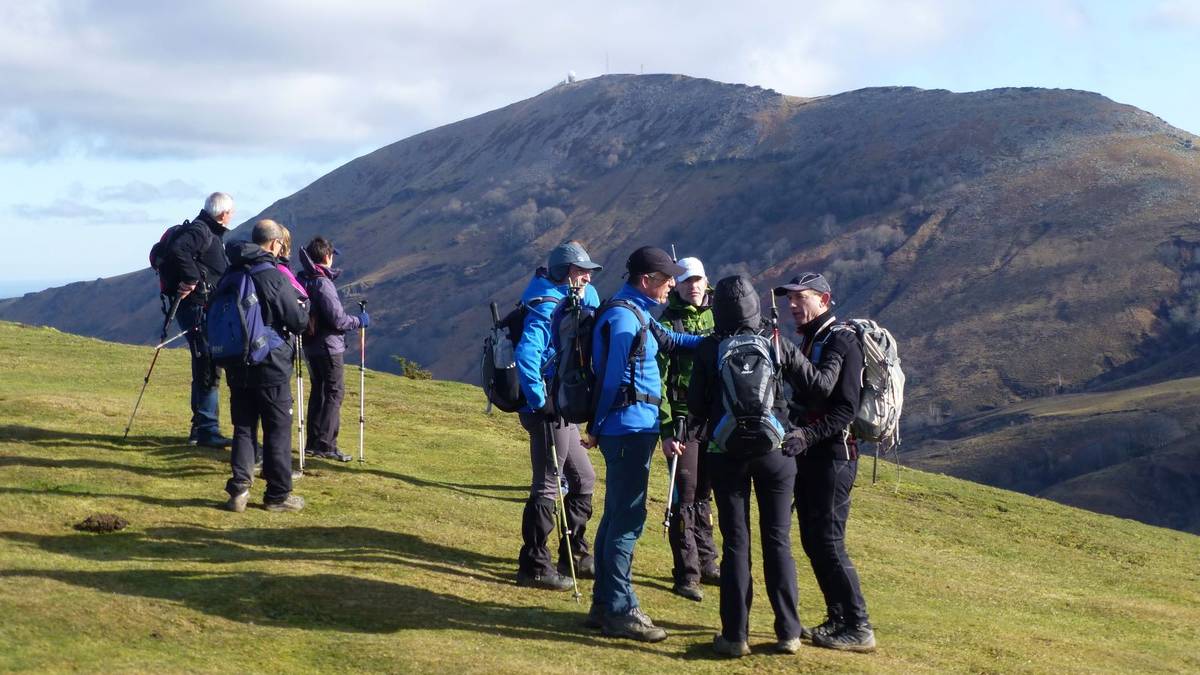 Mendi-irteera Artzamendira, Aizkardiren eskutik
