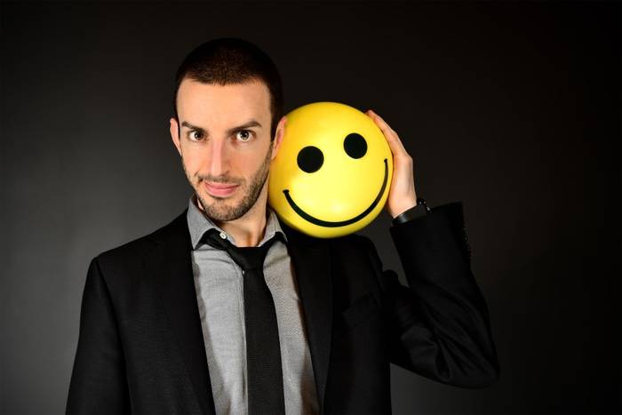 Magia-ikuskizuna egingo du Asier Kidamek, Saroben