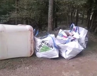 Garbiketa saioak osatu ditu Lurpea Garbi elkarteak, iraileko lau igandeetan