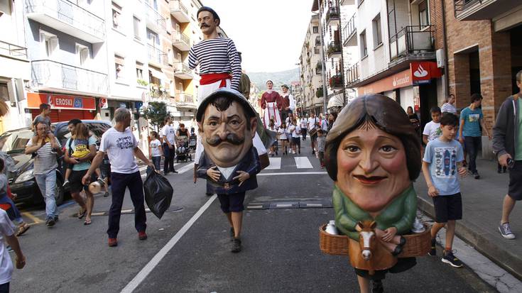 Santio jaiak antolatzen hasteko lehen festa batzordea, urtarrilaren 23an