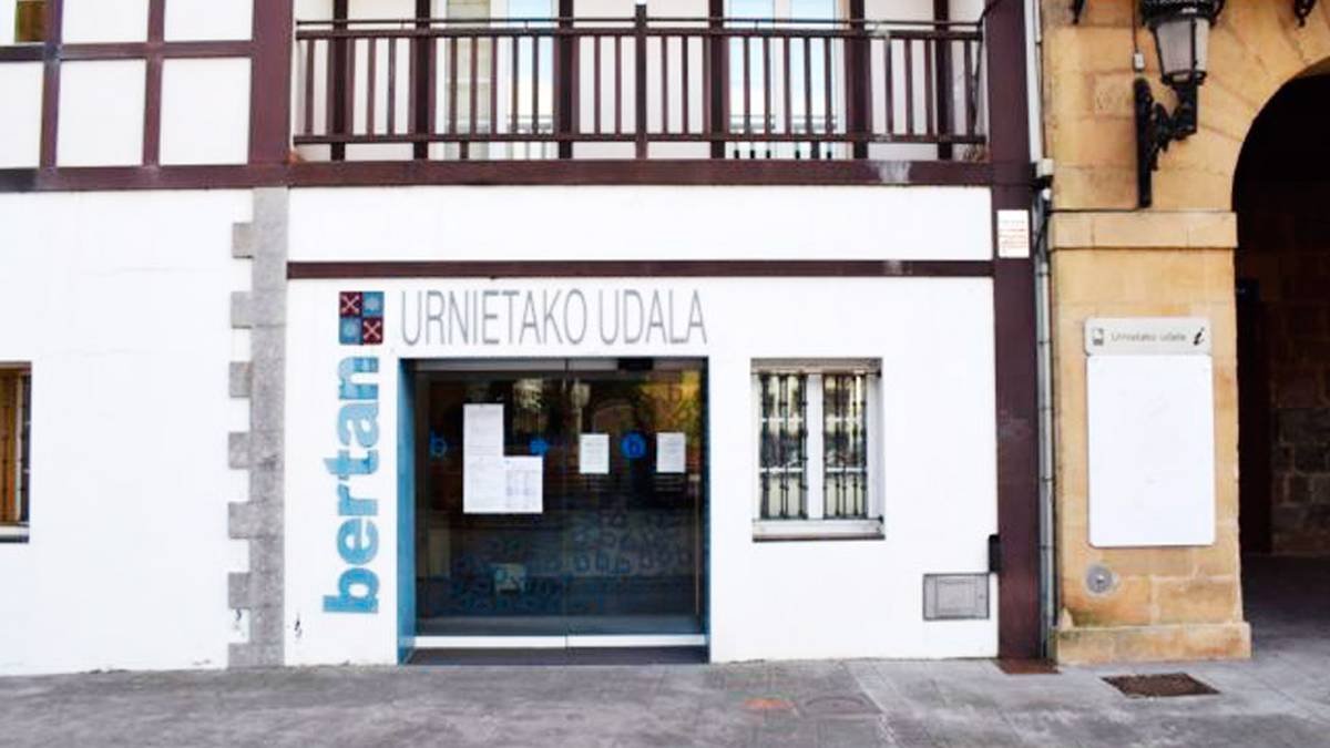 Udal zerbitzu gehienak itxiko dituzte Urnietan, greba egunean