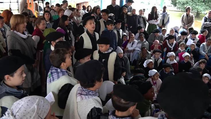 Ondarreta Herri Eskola Gabon kantuan