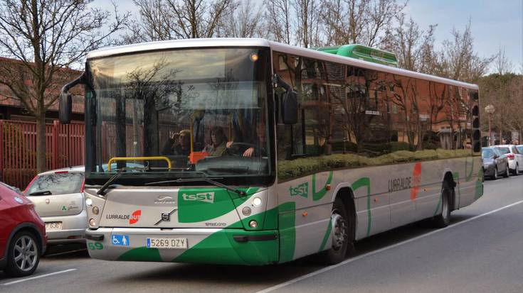 Bandoa, Lurraldebus autobus-lineen berrantolaketa dela eta