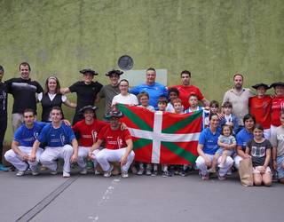 Igande arratsaldean jokatuko dira Iturzaeta palako hiru finalak Sorabillan