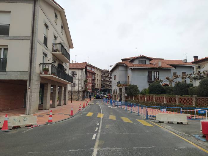 Zaldundegiko errepidea itxiko da, eta aldaketa nabarmenak izango dira trafikoan