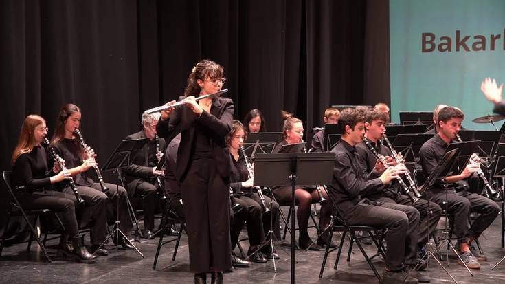 Udal Musika Eskolako Banda: Aiala Irulegi Mungia flauta-jolea bakarlari