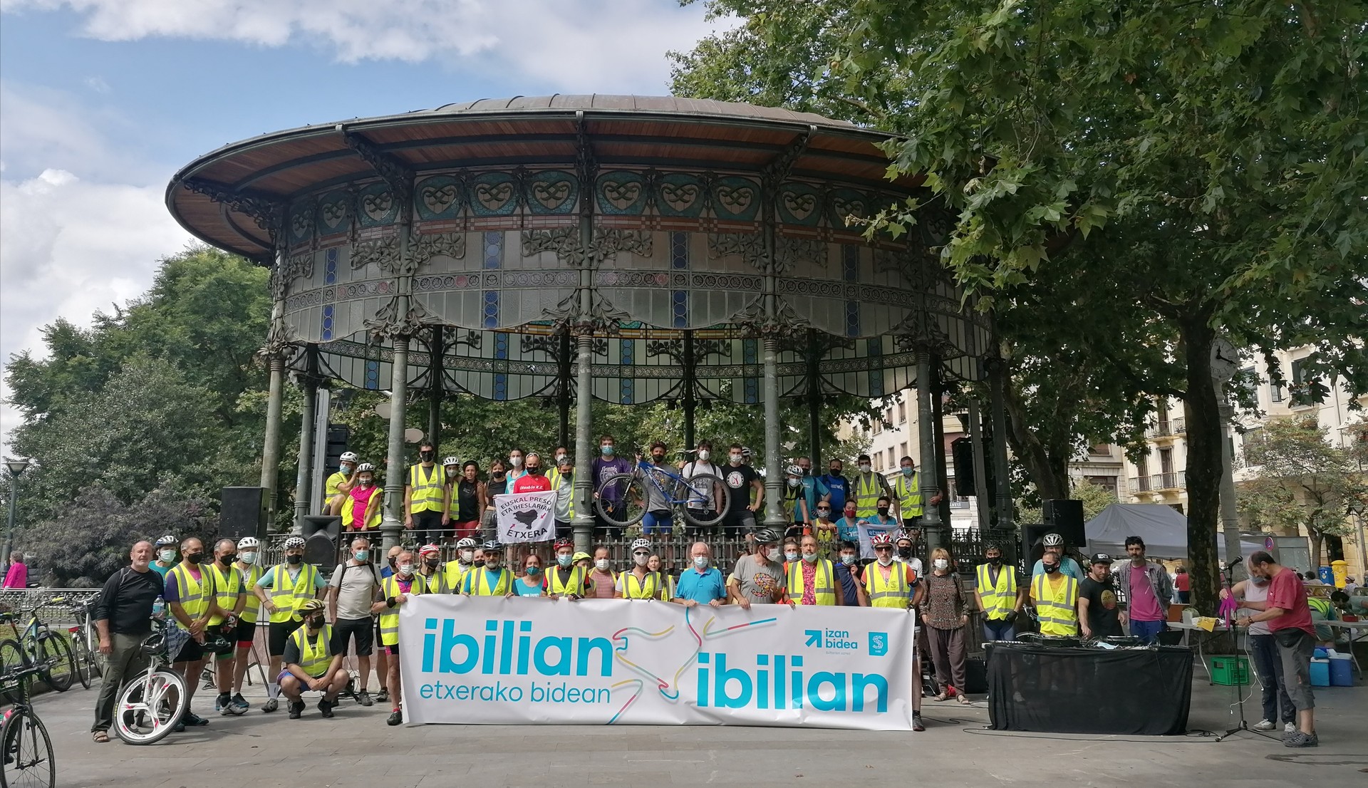 Saretik Aiztondo eta Buruntzako herritarrei deia egiten zaie Urriaren 8an Donostiara joateko
