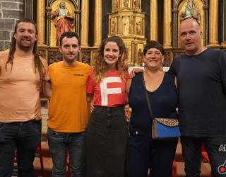 Joanes Illarregi, Alaia Martin, Onintza Enbeita eta Aitor Mendiluze Adunan, bertsotan
