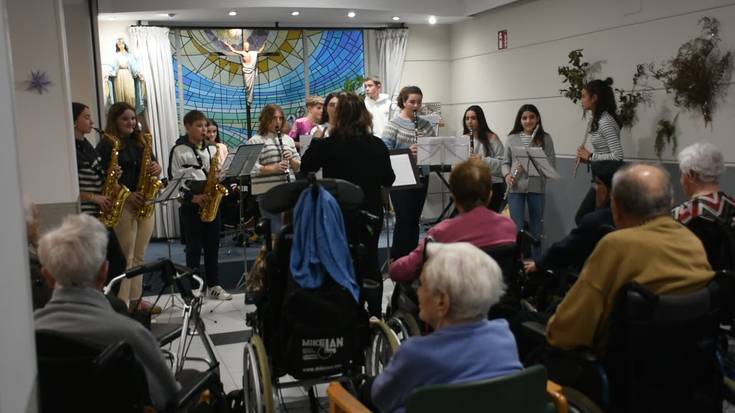 Loatzo Musika Eskolako banda txikia, Santio Egoitzan