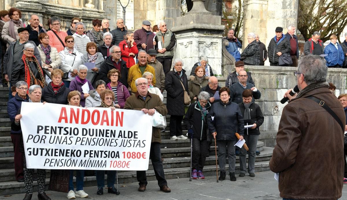 Pentsio duinen alde, manifestazioa Donostian