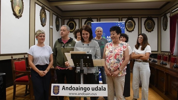 Adinekoen bakardadeari aurre egin eta belaunaldiartekotasuna sustatzeko ekimenak Andoainen