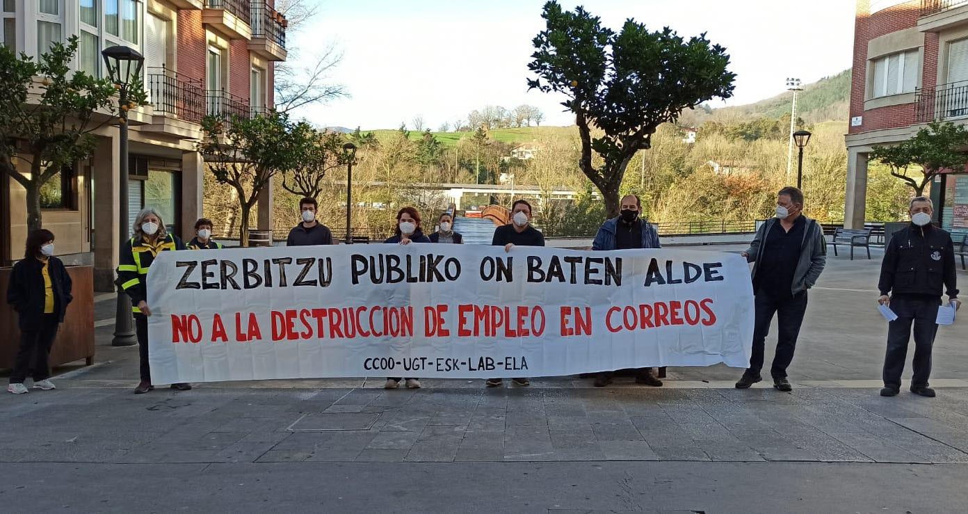 Correos-eko langileen protesta, lan baldintzak salatzeko