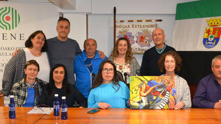 Emanaldi solidarioa aurkeztu dute