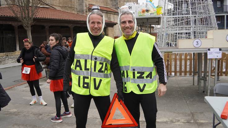 Jai giroan irten dira berrehundik gora lasterkari Urnietako Urte Zaharreko lasterketan