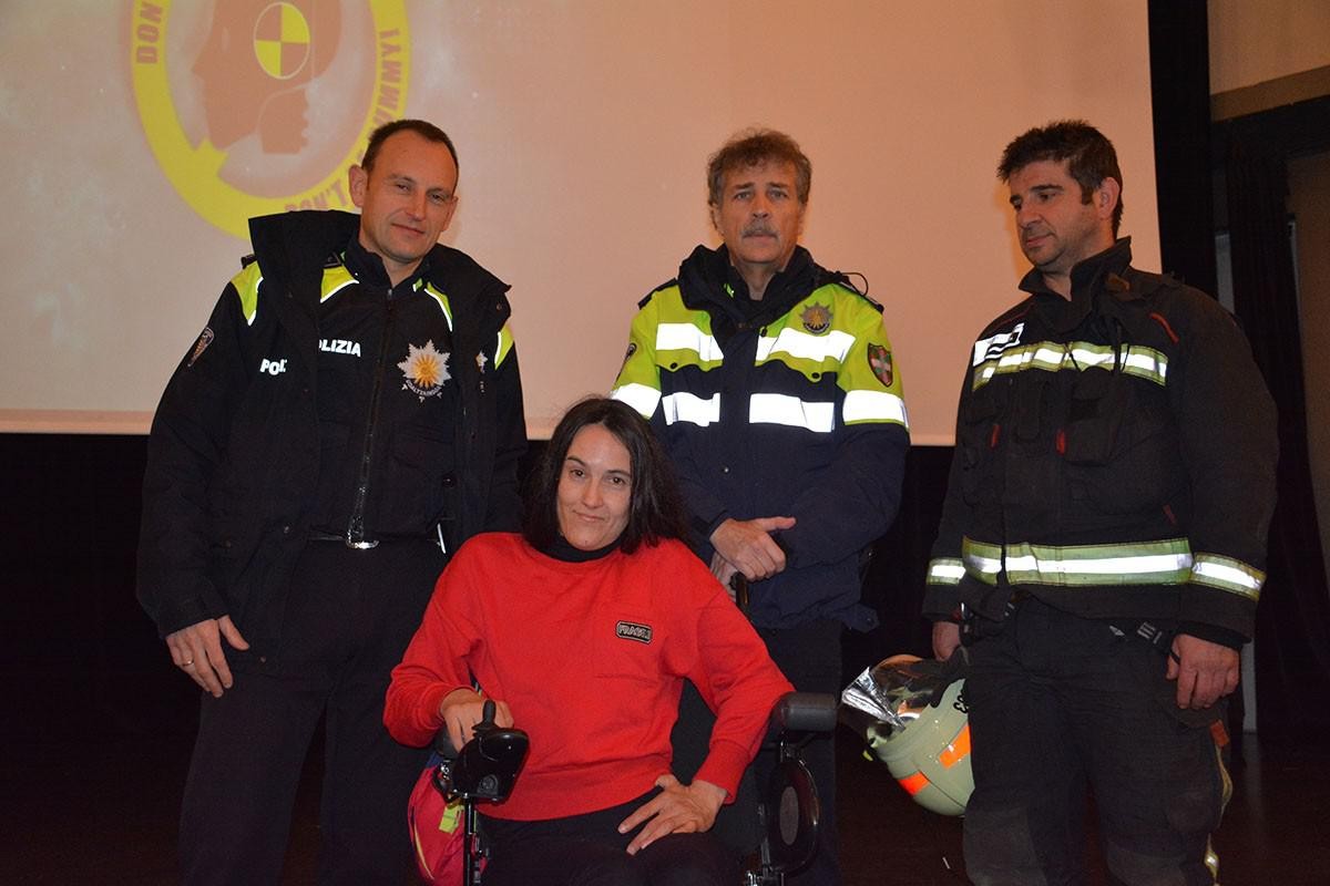 "Zuk ez duzu ordezkorik", gazteen auto istripuak saihesteko kanpaina