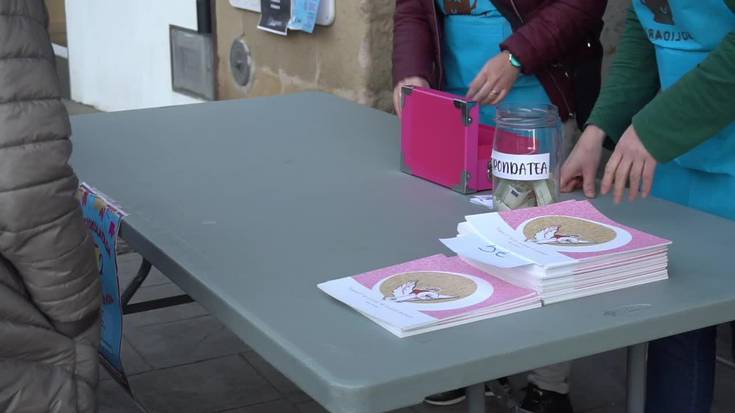 Guraso Elkartearen laguntzaz antolatutako txokolatada solidarioa