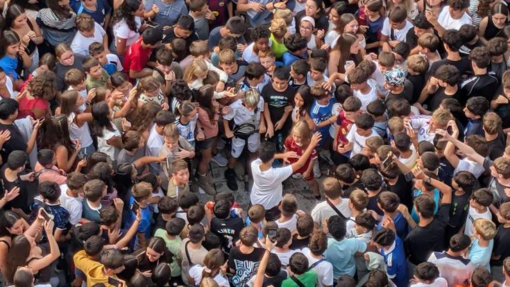 “Farmear Aura” desafioen fenomenoa Zumea plazara iritsi da