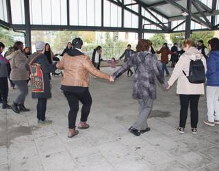 Dantza saio irekia antolatu du Bukalai Dantza Taldeak