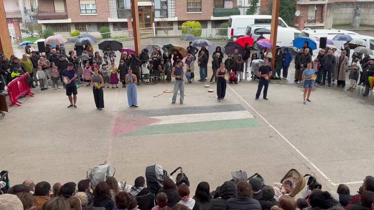 Aukeran dantza-konpainiaren erakustaldia