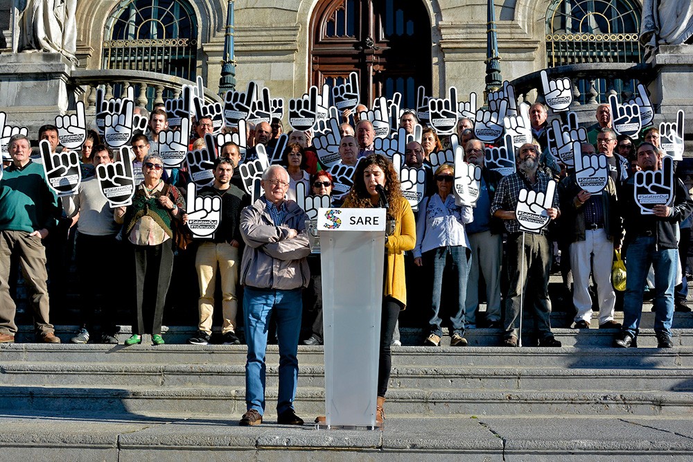 Presoen eskubideen aldeko manifestazio bana Bilbon eta Baionan