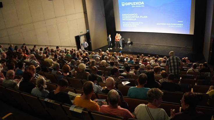 Herritarren gaitzespenak markatutako bilera