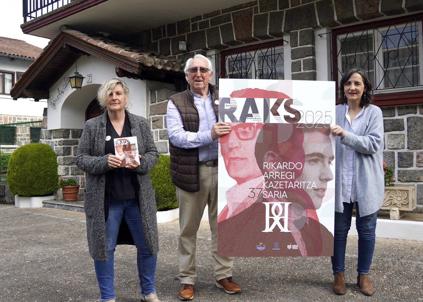 "RAKS sariketan, andoaindarrei irekita daude Bastero Kulturguneko ateak"