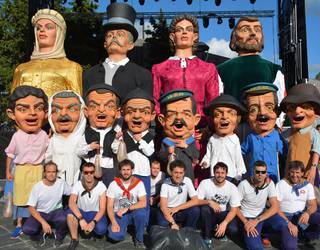 Santakrutzen atzera kontaketa hasi da