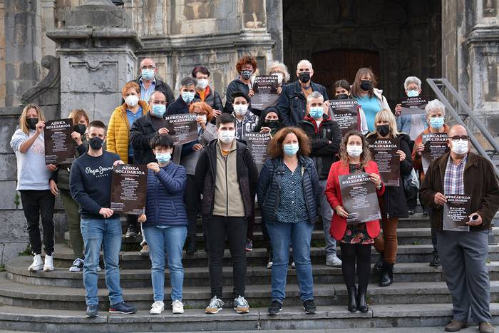La Palmako kaltetuen aldeko Azoka Solidarioa, herri ekimenaren eskutik