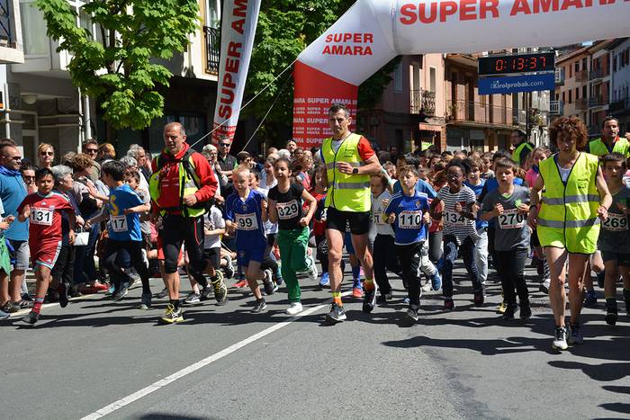 Zumeatarrako atletismo sailak gaztetxoei deialdia egin die