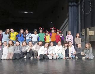 "Artista txiki bezain handi dira Kantariko partaideak"