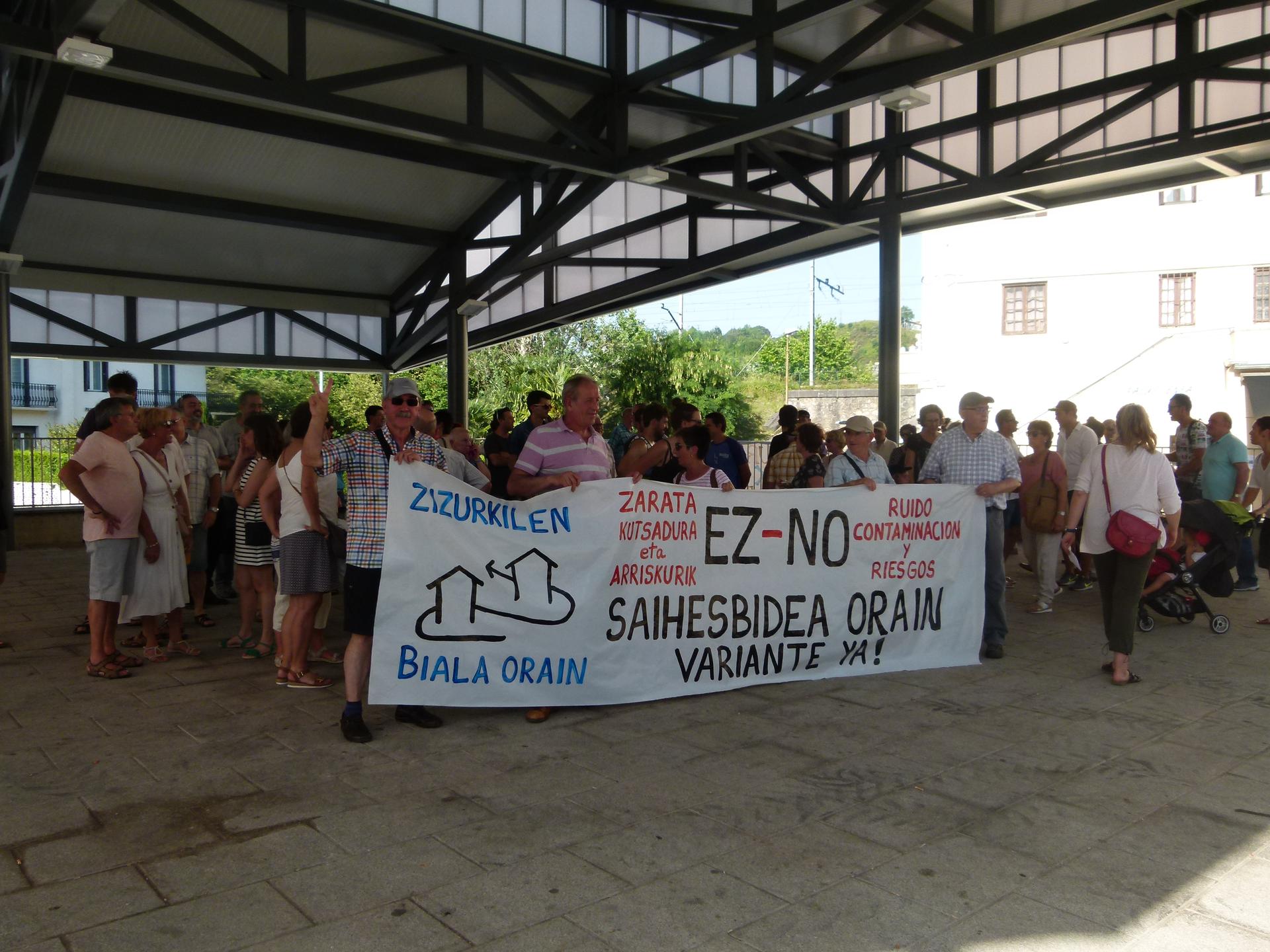 Saihesbidea eskatzeko elkarretaratzea gaur, Zizurkilen