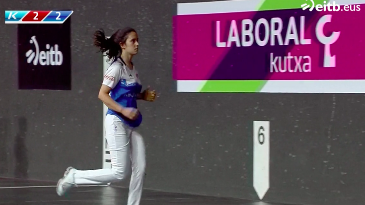 Nora Mendizabal andoaindarrak Laboral Kutxa Udako torneoaren finalerdia jokatuko du