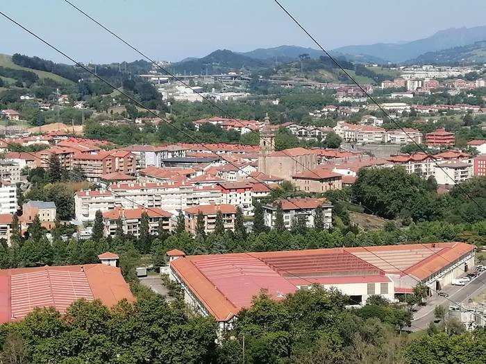 Beterri-Buruntza osoan Osakidetzaren adierazlea gorriz ageri da