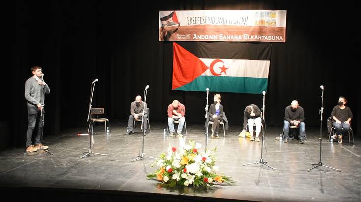 Sahararen aldeko bertso saioa: Aitor Mendiluze eta Iker Zubeldia