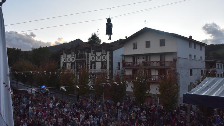 Mielaren jaitsiera eta txupinazoa