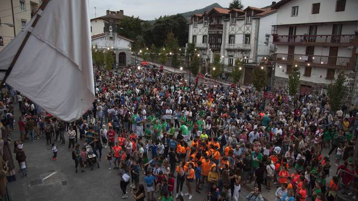 Txosnen ordenantzaren inposaketak utziko ditu Sanmielak txosnarik gabe, EH Bilduren ustez