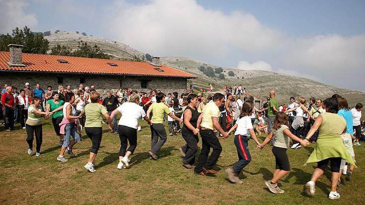 Ernioko gurutzearen 75. urteurrena