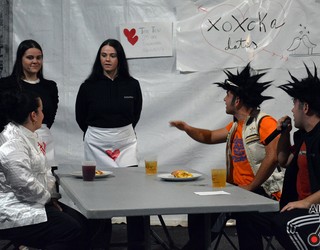 Xoxoka Dates: bikotea topatzeko telebista saioa
