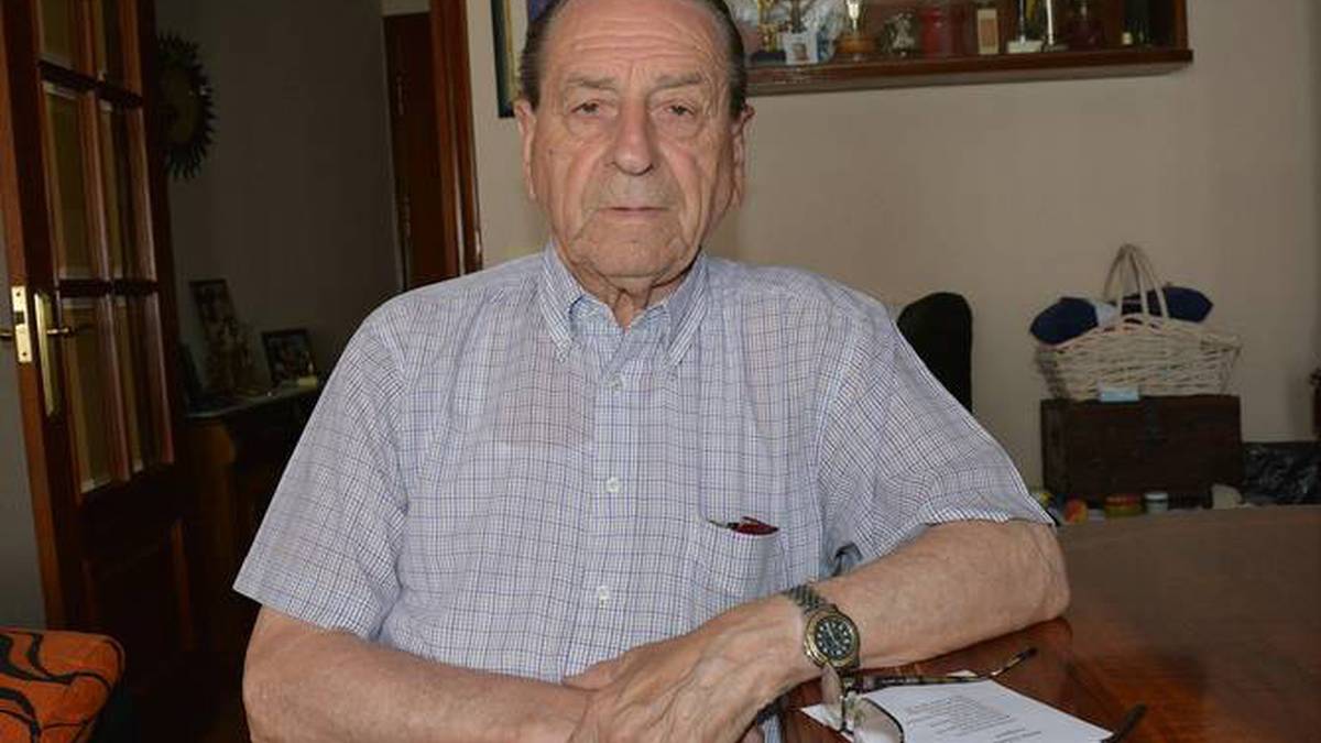 Urnietan hagitz estimatua izan den Patxi Etxeberria bertsolaria hil da