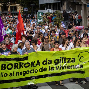 Pobretzearen eta errentismoaren kontra Euskal Herrian etxebizitza eta soldata duinak denontzat