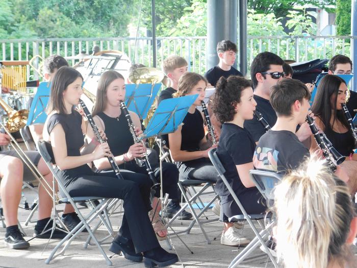 Loatzo Bandaren emanaldia, ostegunean Gurean