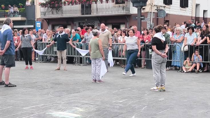 Alkatearen eta udalbatzaren Soka Dantza