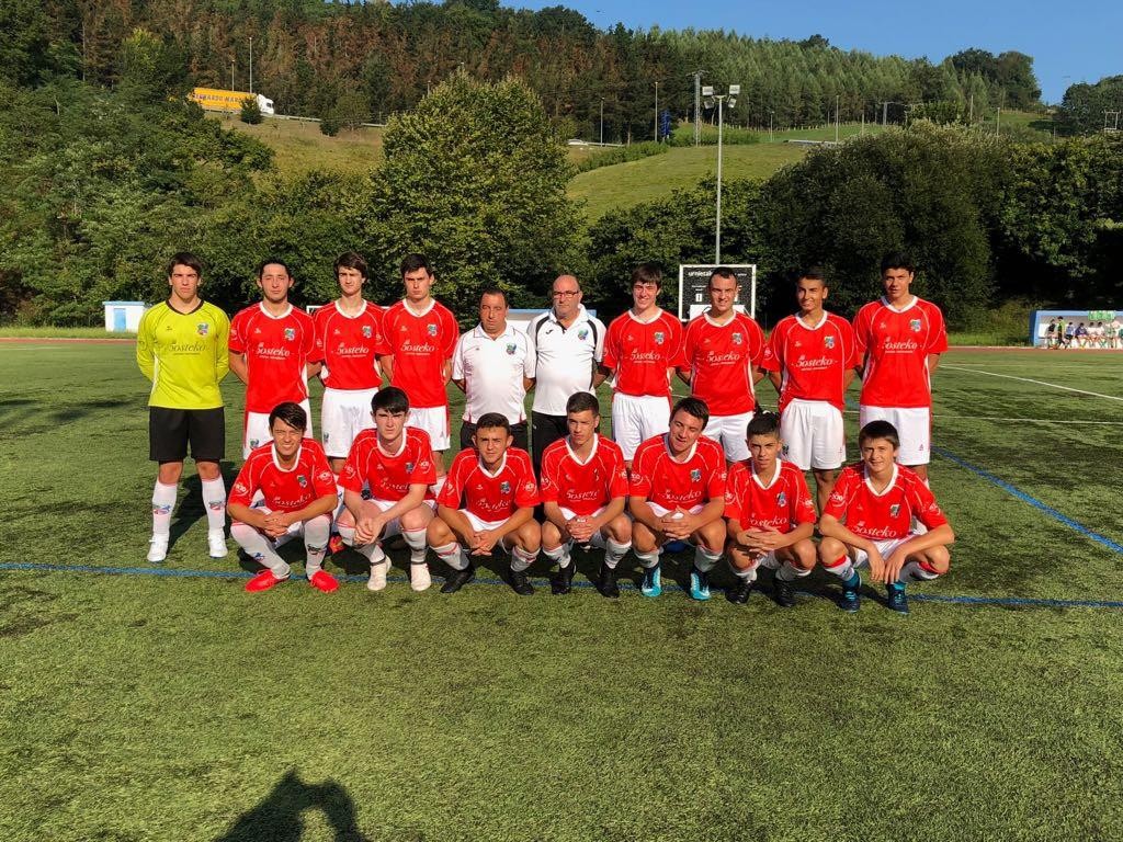 Futbol taldeen aurkezpena Urnietan