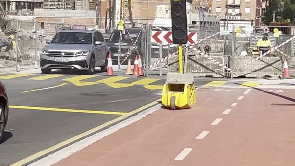 Trafikoa, errail bakarrera, Ama Kandida etorbidean