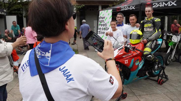 Beñat Fernandezen erakustaldia, Moto3ra jauzi egingo duela jakin berritan