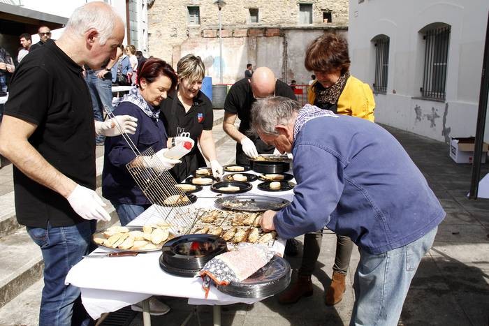 Berdel eta pilota festa, larunbatean Villabonan