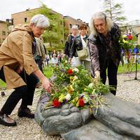 Gasteizko Martxoak 3 elkarteko kideak gonbidatu dituzte frankismoak zapaldutakoen aldeko omenaldira