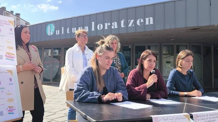 Emakumeen* Etxearen egitasmoa abiarazteko gogoeta-prozesuaren aurkezpena