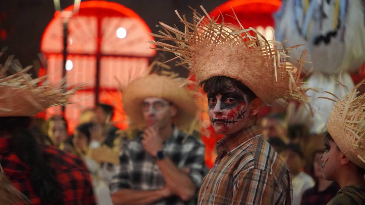 Gau Beltzak herria ikaratu du