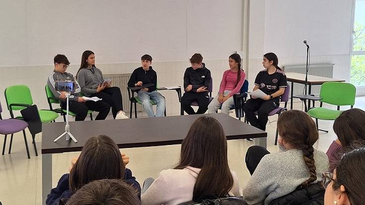 EZTABAIDATZEN IKASTEN